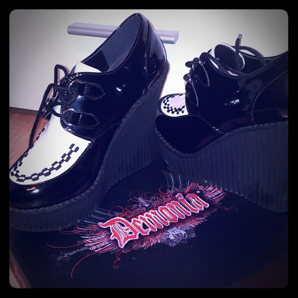 Demonia wedges
